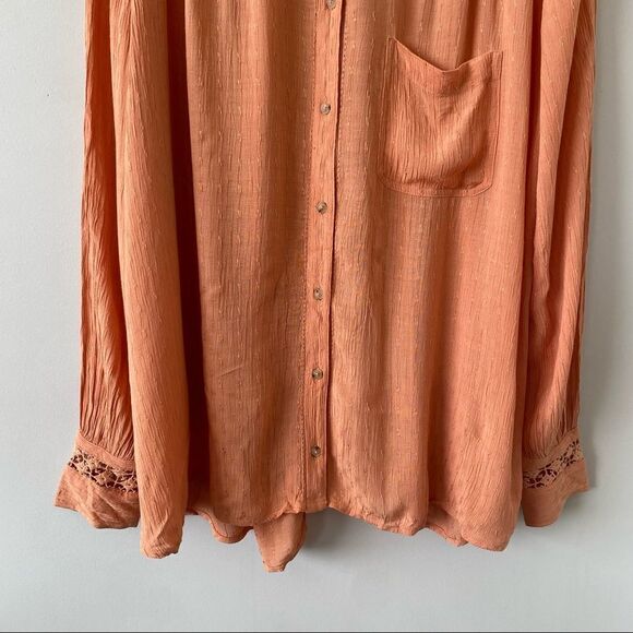 FREE People-The Perfect Lace Back Button Down Peach (Size:Small) - Picture 10 of 12